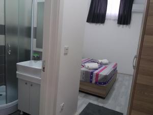 Kopalnica v nastanitvi Atina Lux Hostel