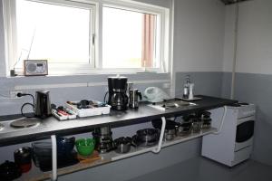 Kuhinja oz. manjša kuhinja v nastanitvi Kaldbakur Guesthouse