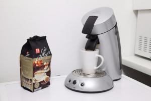 Příslušenství pro přípravu čaje a kávy v ubytování Oase der Ruhe