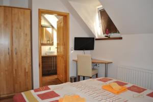 Postel nebo postele na pokoji v ubytování Guest House Čater