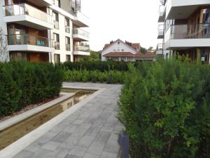 Ogród w obiekcie Luxury Apartment Bursztynowa