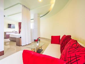 Gallery image of Smile Residence in Rawai Beach