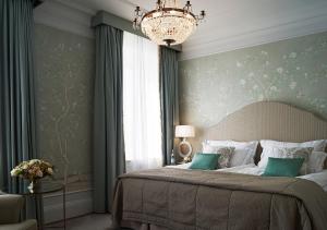 Säng eller sängar i ett rum på Grand Hôtel Stockholm