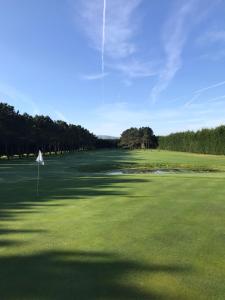Golf v hotelu nebo okolí