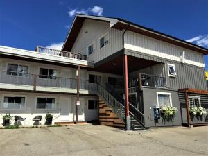 Gallery image of Snow Valley Lodging in Fernie