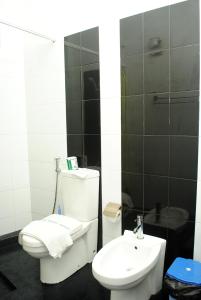 Kopalnica v nastanitvi Hotel See Kandy