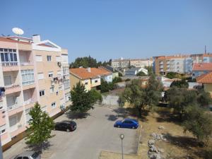 セイシャルにあるApto paio-piresの駐車場車を停めた街道