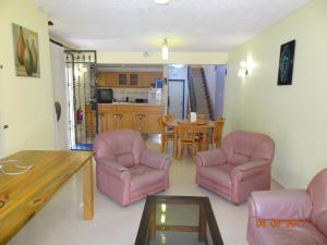 Kuchyň nebo kuchyňský kout v ubytování Beau seaside villa