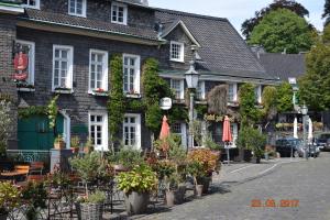 Galeriebild der Unterkunft Messewohnung Gräfrath in Solingen