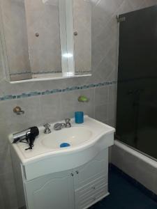 Ett badrum på Apartamento Lautaro