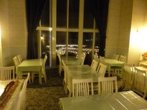 Restaurace v ubytování Hotel Sha La La