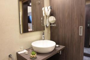 Kopalnica v nastanitvi Hotel Paka