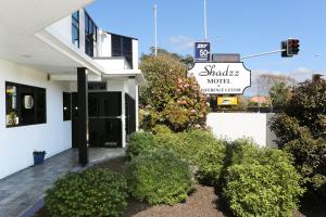 Certifikát, hodnocení, plakát nebo jiný dokument vystavený v ubytování Shadzz Motel