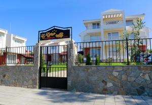 The building in which Az üdülőközpontot is located