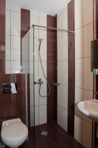 A bathroom at St. Stefan Villas & Hotel