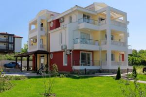 The building in which Az üdülőközpontot is located