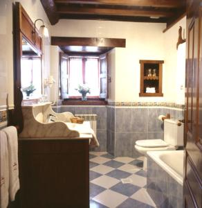 Vannas istaba naktsmītnē Casa de Campoo