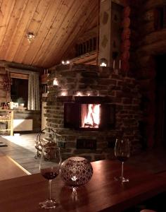 Seating area sa Villa Saarua by the Slopes Ski in, Family & Bike Park, hike trails, National Park, WiFi - Lapland Villas
