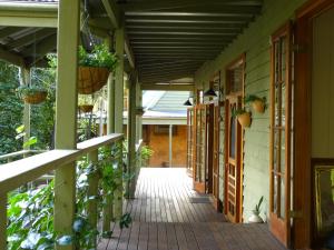 Gallery image of Magnolia Cottage in Cooroy