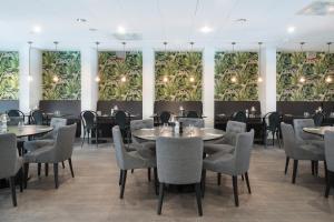 Restoran või mõni muu söögikoht majutusasutuses Quality Hotel Ekoxen