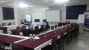 Business area at/o conference room sa Woodpecker Resort Hotel