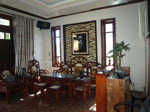 Posezení v ubytování Villa Du lịch HUY HOÀNG