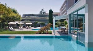 The swimming pool at or close to Terme Europa