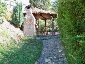 A garden outside IL Casaletto