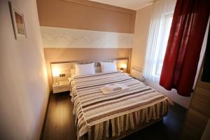 Postel nebo postele na pokoji v ubytování Astoria Lux - K16 Milmari + 73 fotografií