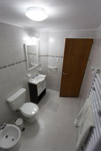 Bathroom sa Aparthotel Aldea Termal