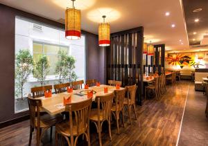 Ресторант или друго място за хранене в Oria Hotel Jakarta