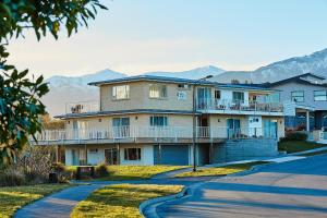 Gallery image of Kakatu Retreat in Kaikoura +48 photos