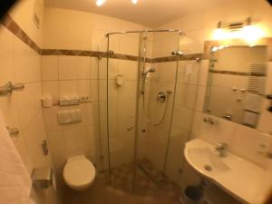 Koupelna v ubytování Hotel Gasthof Käßer