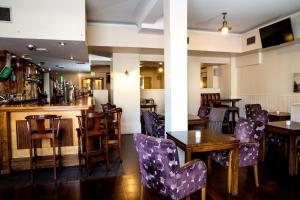 Ein Sitzbereich in der Unterkunft The Gateway Hotel
