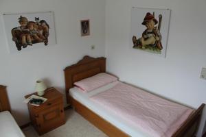 Postel nebo postele na pokoji v ubytování Gasthaus Mösle