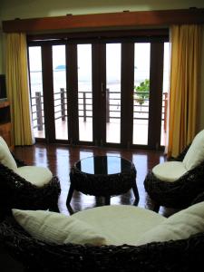 Gallery image of Phangka Paradise Resort in Taling Ngam Beach