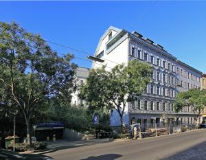 Budova, v ktorej sa apartmán nachádza