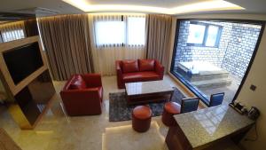 Gallery image of First Hotel in Guri