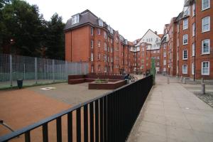 Gallery image of Molesey Apartments in London