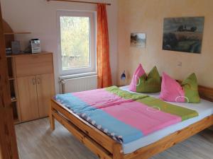 Postel nebo postele na pokoji v ubytování Modern Holiday Home with Garden near Sea in Kagsdorf