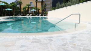 Bazén v ubytování Hotel Bristol nebo v jeho okolí
