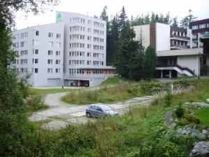 Budova, v ktorej sa apartmán nachádza