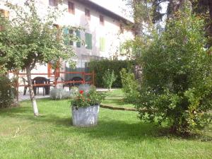 Vonkajšia záhrada v ubytovaní B&B Al Vecchio Confine