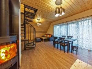 Część wypoczynkowa w obiekcie Apartamenty 58 Czarny Groń