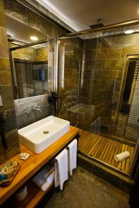 Koupelna v ubytování Gelibolu Taş Konak Hotel