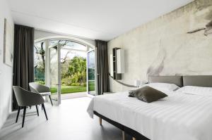 Gallery image of Ca' Barbini Resort in Garda
