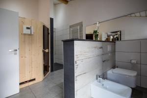 Koupelna v ubytování Ferienhaus Selke Am Bach + 30 fotografií