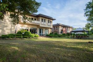 Vonkajšia záhrada v ubytovaní Villa Plena + 31 fotografií