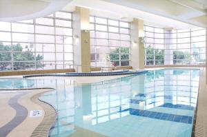 Piscina di The Salisbury - YMCA of Hong Kong o nelle vicinanze