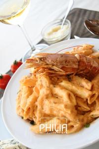 Makanan di atau berdekatan hotel
